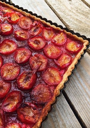 Une photo de Tarte prunes speculoos