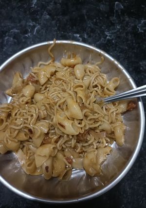 मैकरॉनी (macaroni recipe in Hindi) रेसिपी मुख्य फोटो