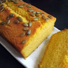 A picture of Pumpkin Pound Cake.