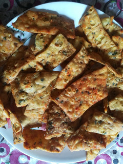 પાલક પાપડી પૂરી (palak papdi puri in Gujarati) રેસીપી મુખ્ય ફોટો