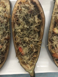 Una foto de Berenjenas 🍆 rellenas fácil