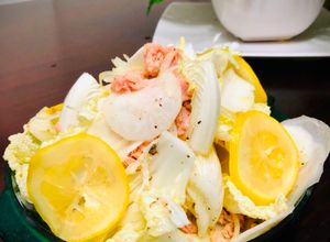 Una foto de Ensalada blanca de invierno con limón Japonés JUYUNOSHIROI LEMONSALADA🇺🇾🇯🇵冬の白いレモンサラダ