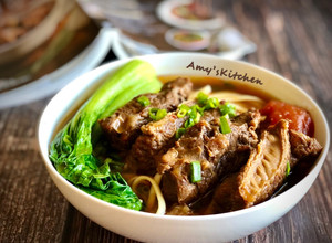 番茄紅燒牛肉麵 / 壓力鍋30分鐘 的食譜成品照片