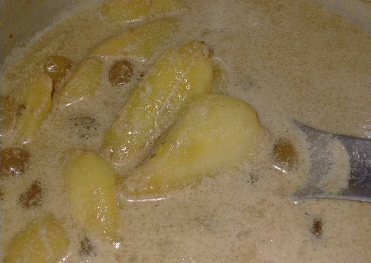 Kolak pisang kolang kaling