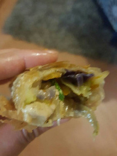 Una foto de Rollitos de primavera de langostinos y pollo