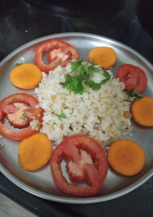 फ्राईड राईस (fried rice recipe in marathi) रेसिपी चे मुख्य फोटो 