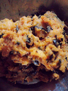 A picture of Beans with yam porridge.