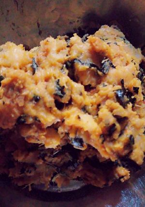 A picture of Beans with yam porridge.