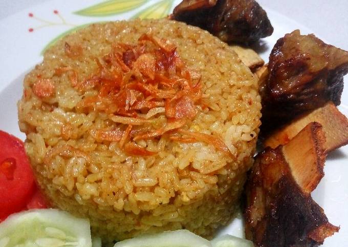 Resep Nasi kebuli (iga sapi) oleh ika arviana pratiwi Resep Nasi kebuli (iga sapi) oleh ika arviana pratiwi