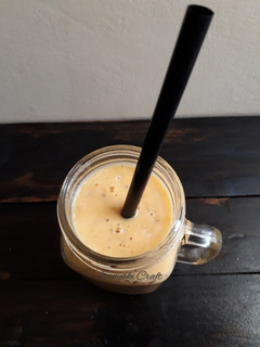 A picture of Mango Banana Smoothie.