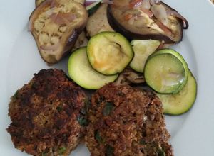 Una foto de Hamburguesas de lentejas y verduras al horno