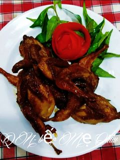 Hình của món Chim cút rôti.