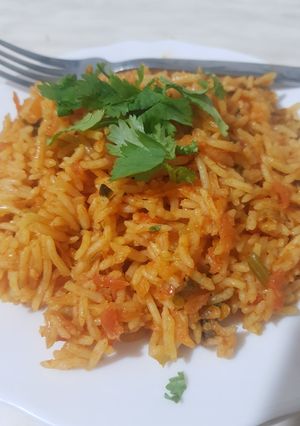 صورة لوصفة أرز بالخضار