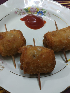 சமோசா ரோல் (Samosa rolls recipe in Tamil) செய்முறை முக்கிய புகைப்படம்