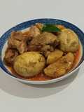 Gulai Ayam Telur dan Kentang Satset