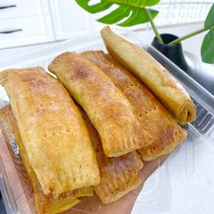 A picture of Fish roll.
