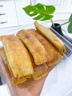 A picture of Fish roll.