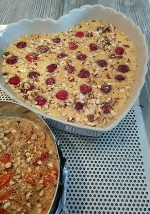 Une photo de Clafoutis aux cerises 🍒 et aux Abricots