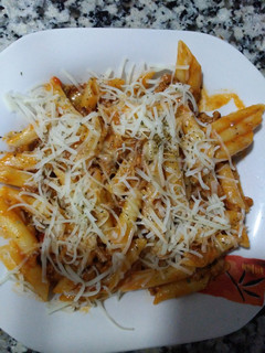 Una foto de Macarrones con carne