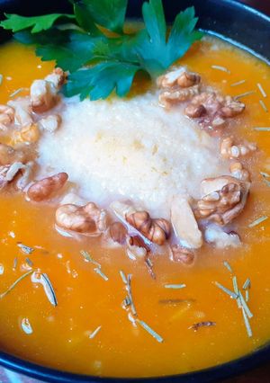 Una foto de Sopa Crema de Calabaza al Romero con Nuez