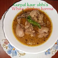 White chicken korma A picture of White chicken korma.