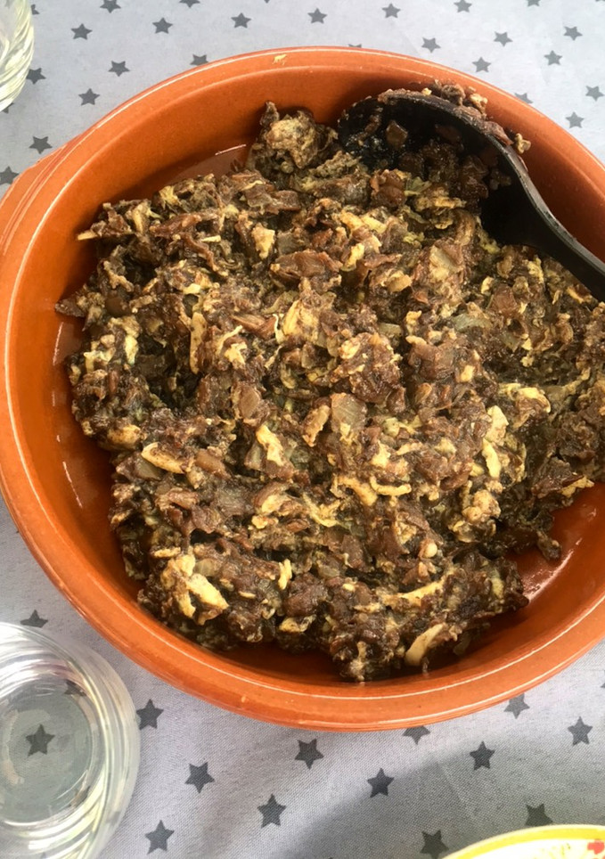 Una foto de Revuelto de morcilla