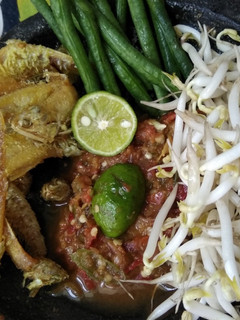 Foto resep Sambel mentah jeruk limo