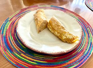 Una foto de Tamagoyaki o tortilla japonesa