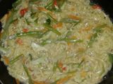 Mie burung dara campur sayuran
