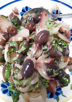 Una foto de Ensalada de cebolla en es cabeche