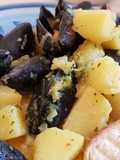 Cozze, patate, scalogno e zafferano