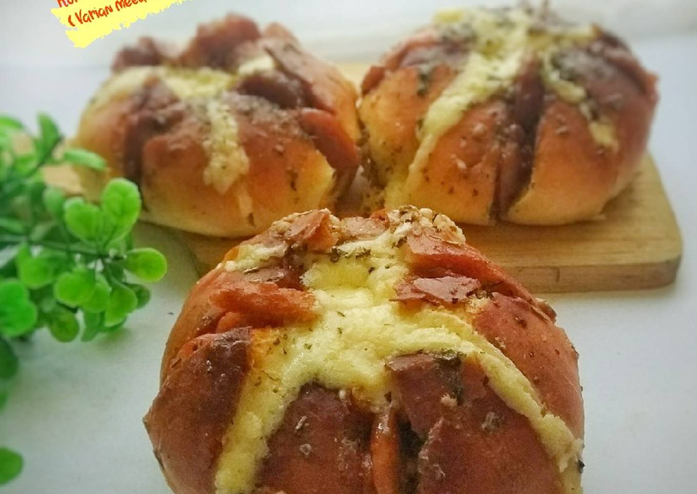 Korean Garlic Cheese Bread (Varian Meatball)