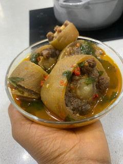 A picture of Cow (ox) tail peppersoup.