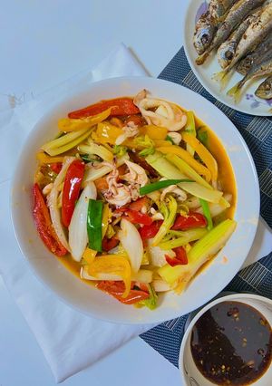 Hình của món Mực xào ớt chuông 😋.