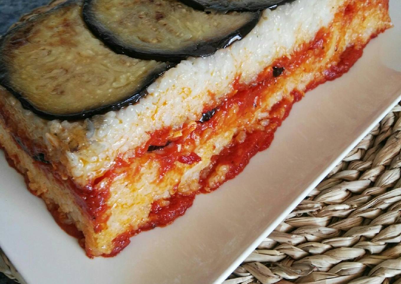 Pastel de arroz y berenjena