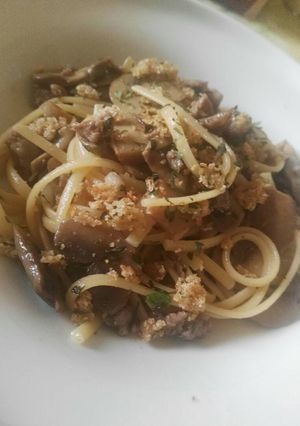 Foto di Bavette con funghi e luganega