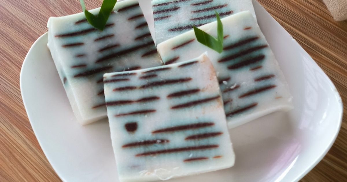 94. Lapis Tepung Beras Putih Coklat