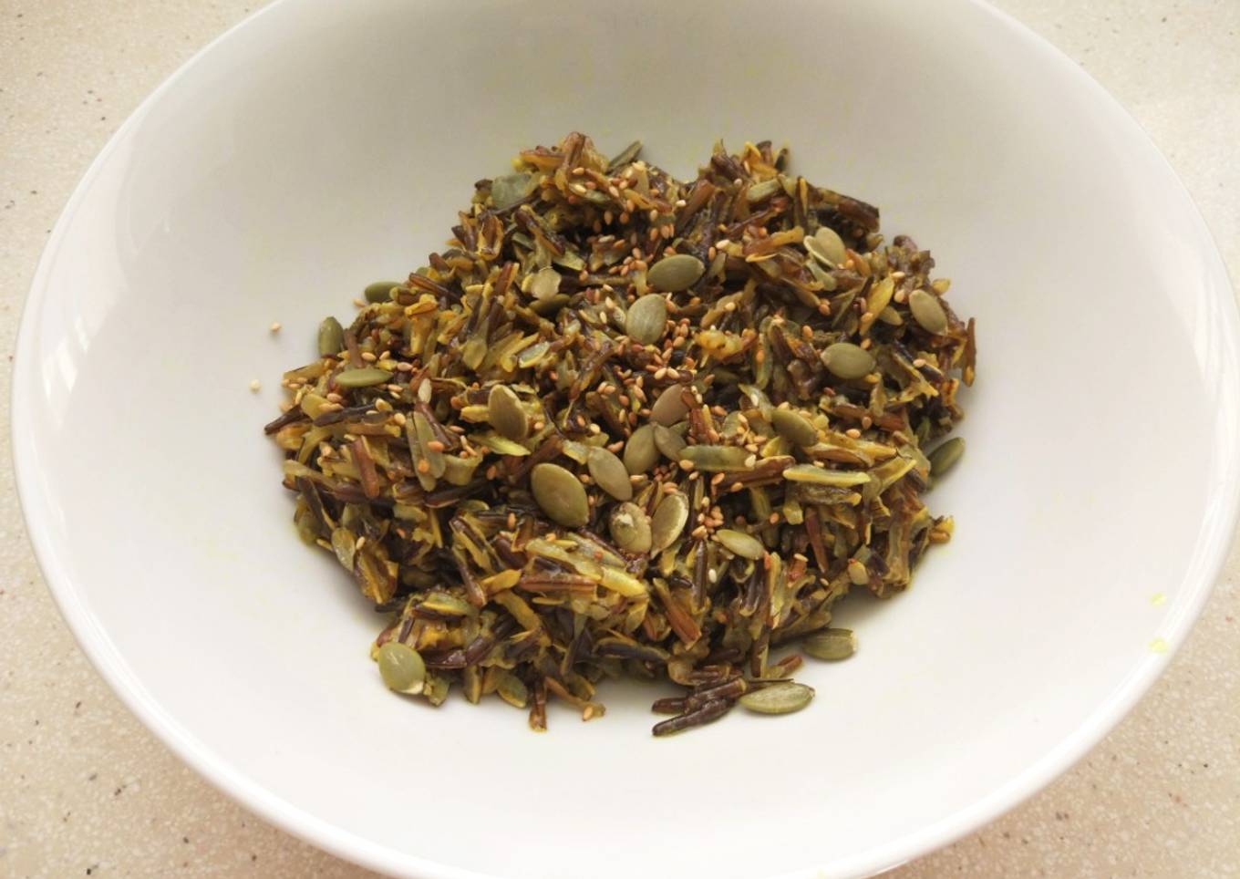 Arroz salvaje con semillas