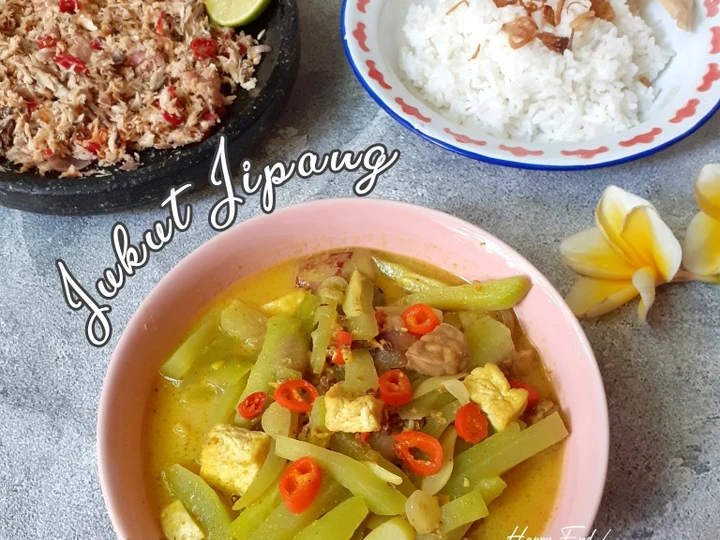 Easy Steps to Prepare Recipes Jukut Jipang (Lodeh Labu Siam ala Bali) the  Makes Drooling Make You Drink.