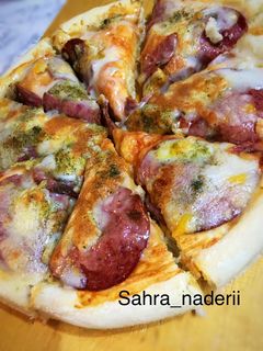 عکسی از دستور پیتزا آمریکایی(پپرونی)