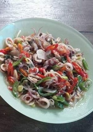 Foto resep Oseng Cumi Pedas Kemangi