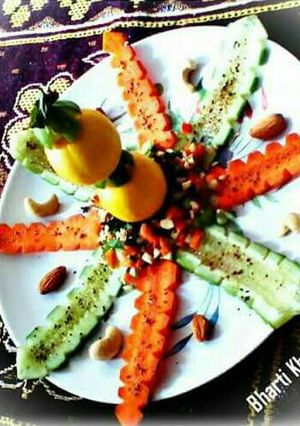 A picture of Decorative Healthy Salad.
