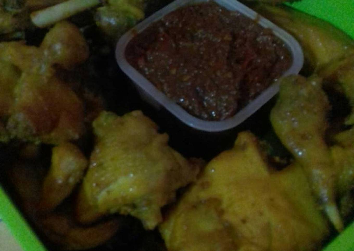 Ayam goreng bumbu soto