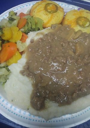 A picture of Gravy and Mash.