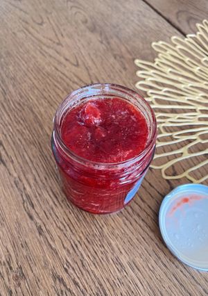 A picture of Homemade strawberry jam 🍓.
