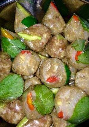 รูปของ แหนมหมูใบมะยม