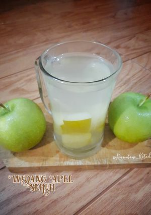 Foto resep Wedang Apel Sereh (Berkhasiat Mengatasi Nyeri/Radang Sendi)