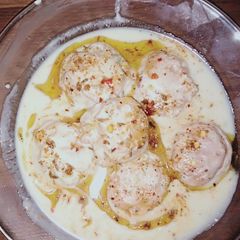 A picture of Dahi baleee.