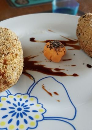 Una foto de Croquetas de papa con avena y chía