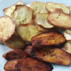 A picture of Fried plantain and fried sweet potatoes.